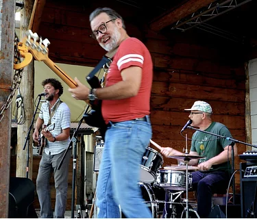 SUMMER OUTDOOR CONCERT SERIES: maple