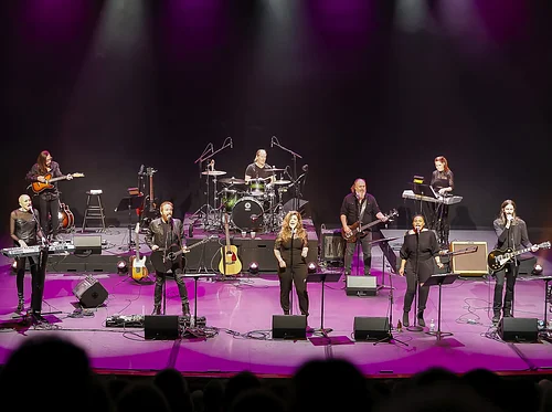 CLASSIC ALBUMS LIVE PERFORMS FLEETWOOD MAC’S RUMOURS ALBUM