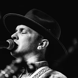 Live Music Sundays at Broderick - Kyle Moon & The Misled