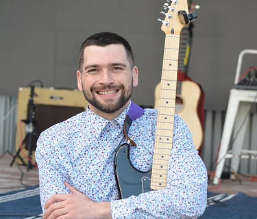 Live Music - Every Friday/Saturday - Lakeside - Austin TX - Aaron Gee