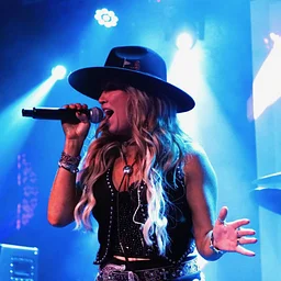 Live Music: Whiskey Girl
