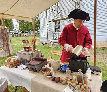 (Public) Colonial Chocolate Maker with Robert Lecce
