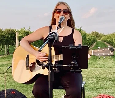 Friday Live Music Series – Leanne Tursi