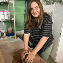 Monday Evening Pottery Class with Leah Quazi