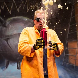 Doktor Kaboom! Look Out! Science Is Coming!
