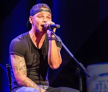 Kane Brown – Murphys