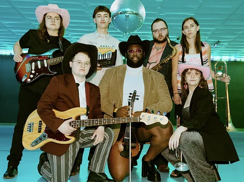 Uncommon Denominator | Music on the patio