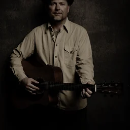 Live Music - Aaron Tank