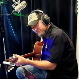Live Music: Josh Williams
