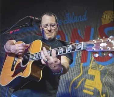 Pat Lowell - Live Music