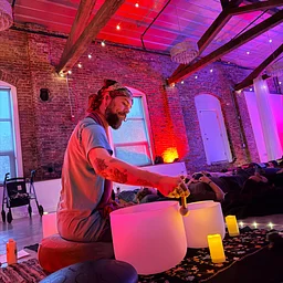 hOm Sound Bath - An Immersive Experience