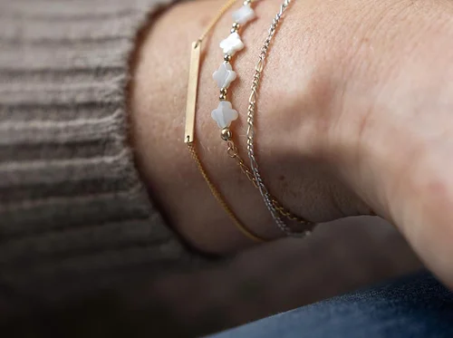 Permanent Jewelry with Unna Jewelry at the Manette Wine Bar