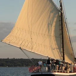 Adults-Only Sunset Harbor Tour Aboard the Sloop Christeen