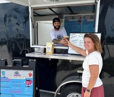 YeeYee Organics at NBP – Coffee, Lemonade, Refreshers & More