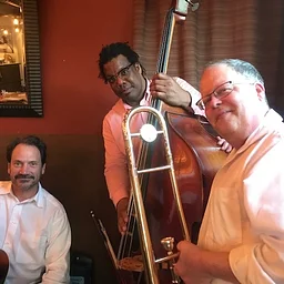 Swing 3PO @ Perihelion Brewery