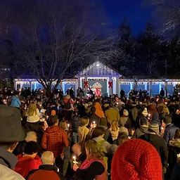 Candlelight Processional & Tree Lighting