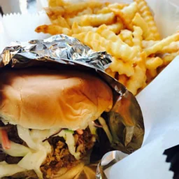 Food Truck: Chick-N-Que