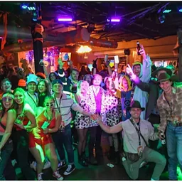 The Halloween Bar Crawl – Bend