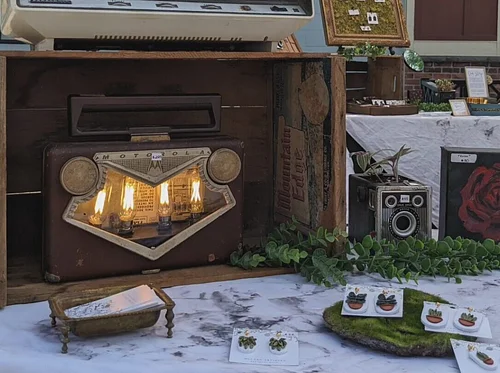 Valley Junction Vintage, Thrifted, & Handmade