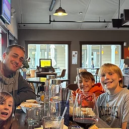 Family – All Ages Trivia and Bingo – 1/2 off Kids’ Entree or Dessert