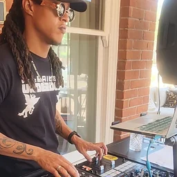 Vibe @ Latha - DJ EMS