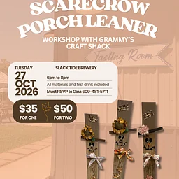 Fall Scarecrow Porch Leaner