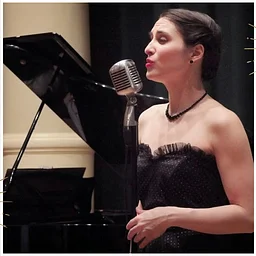 Midnight in Manhattan NYE with Margi Gianquinto Jazz Dinner Show